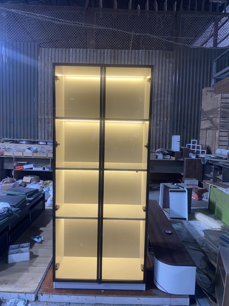 Tổng hợp tủ rượu 2 cánh bản khung nhôm kính cường lực