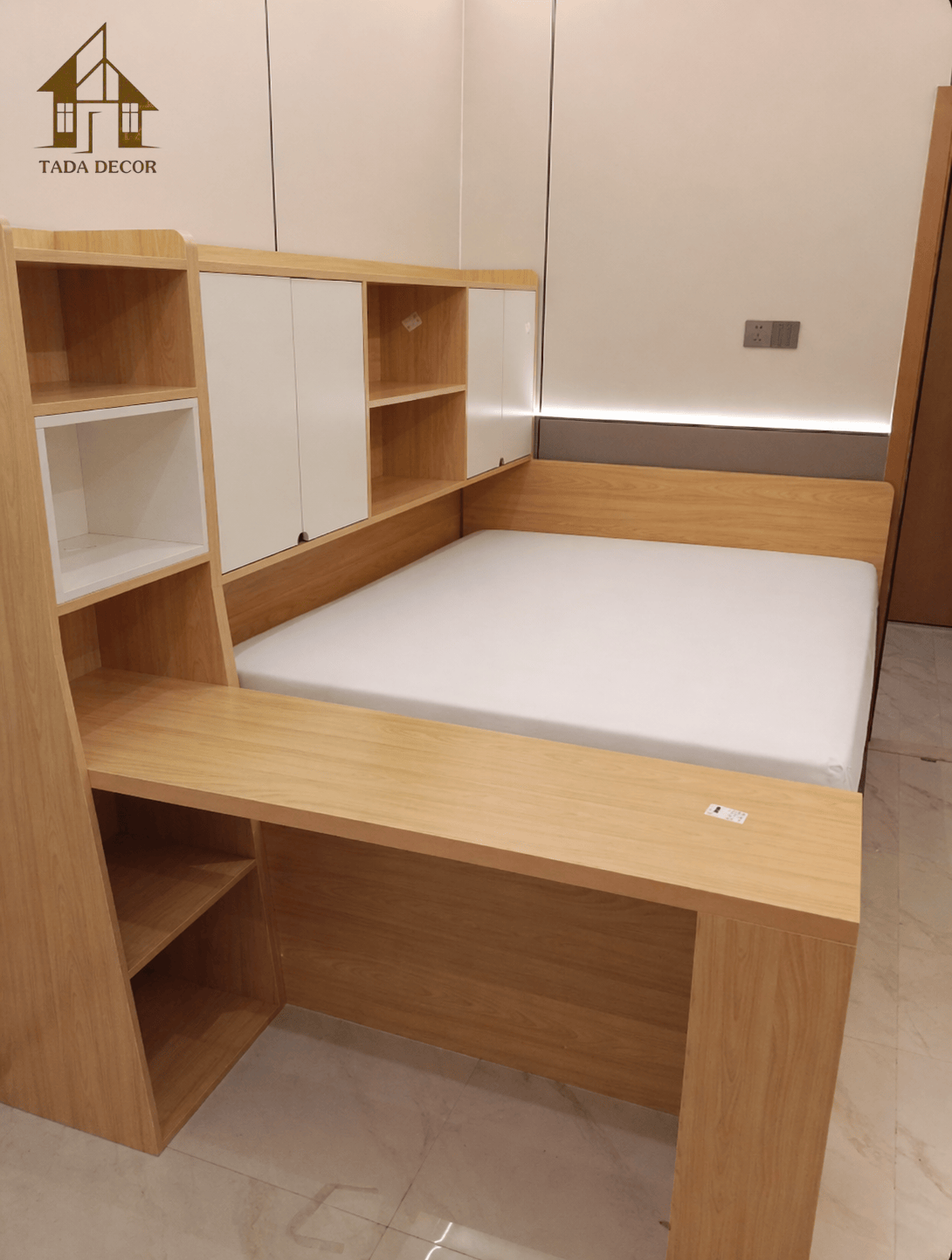 giường kèm tủ và bàn học TADA