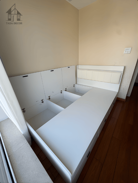 giường có ngăn kéo và tủ đựng đồ TADA