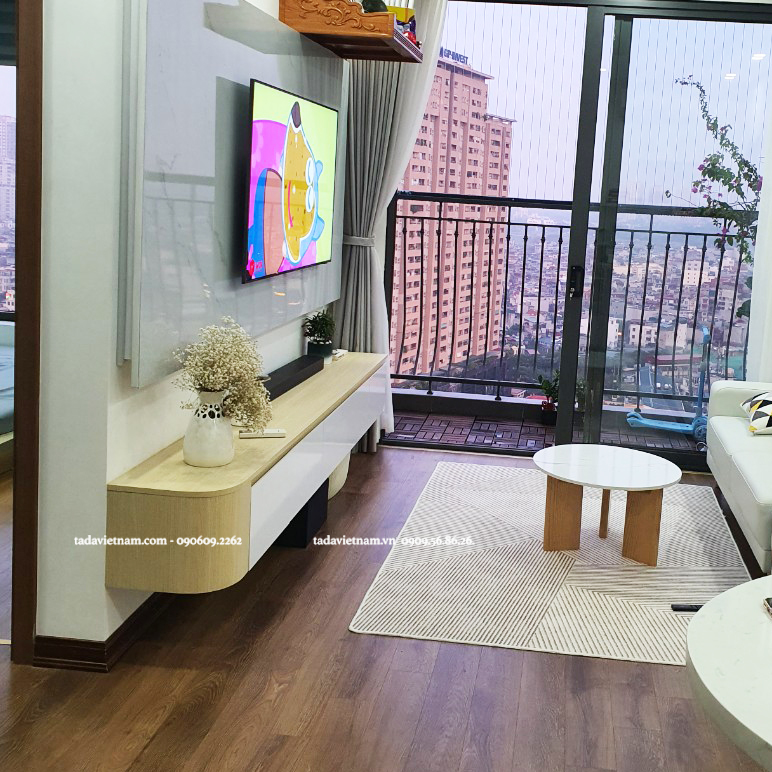 Kệ tivi treo tường hiện đại kiểu dáng bo cong sang trọng cho phòng khách TDTV77