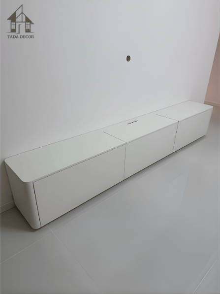 kệ tivi để sàn phòng khách TADA