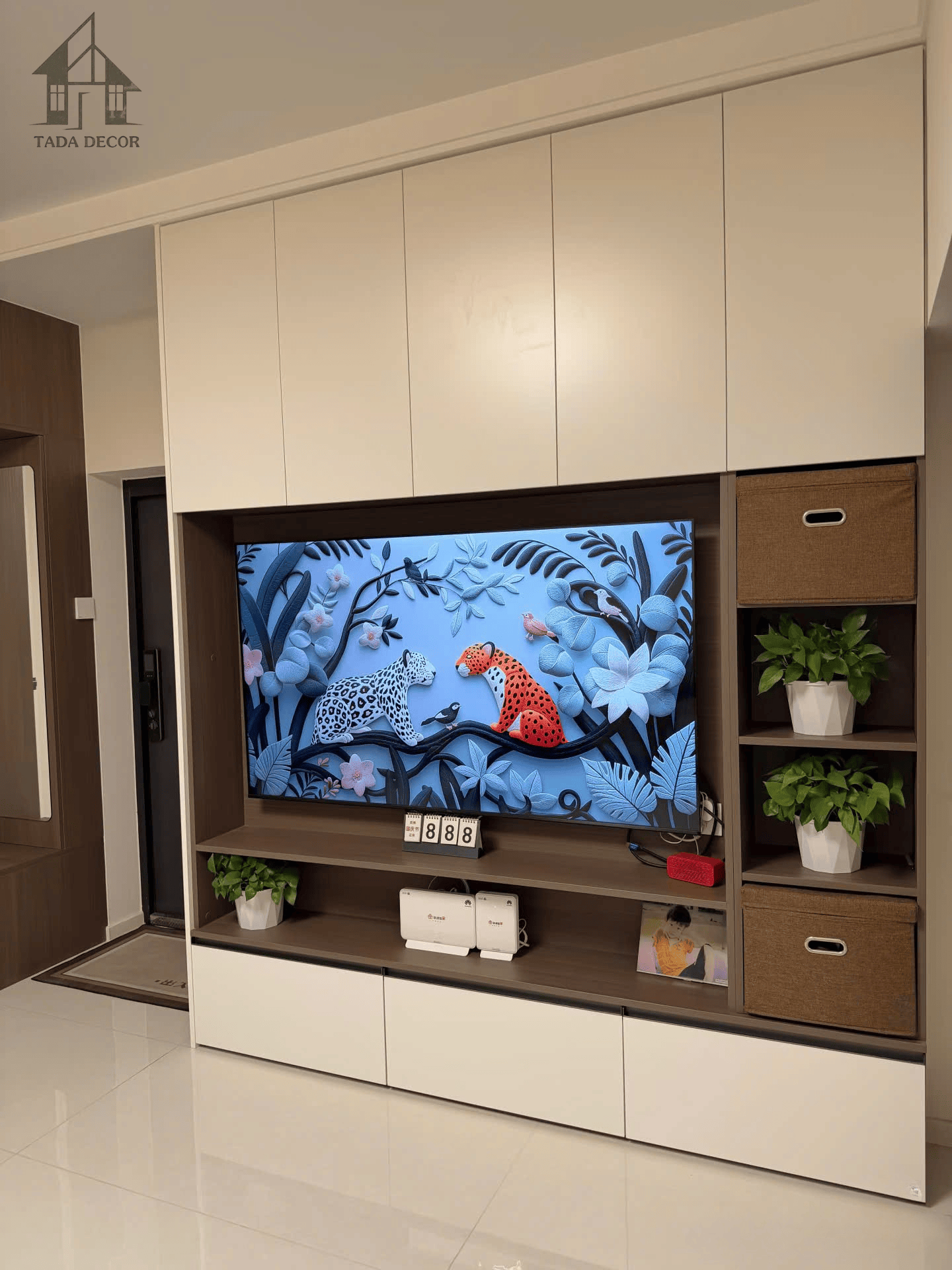 Kệ tivi liền tủ tiện lợi TADA