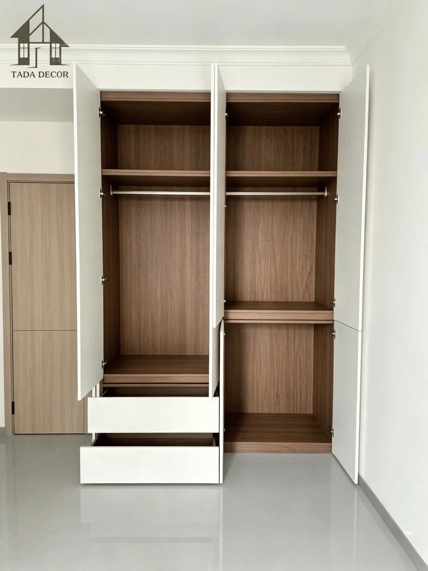 Tủ quần áo gỗ mdf kịch trần TADA