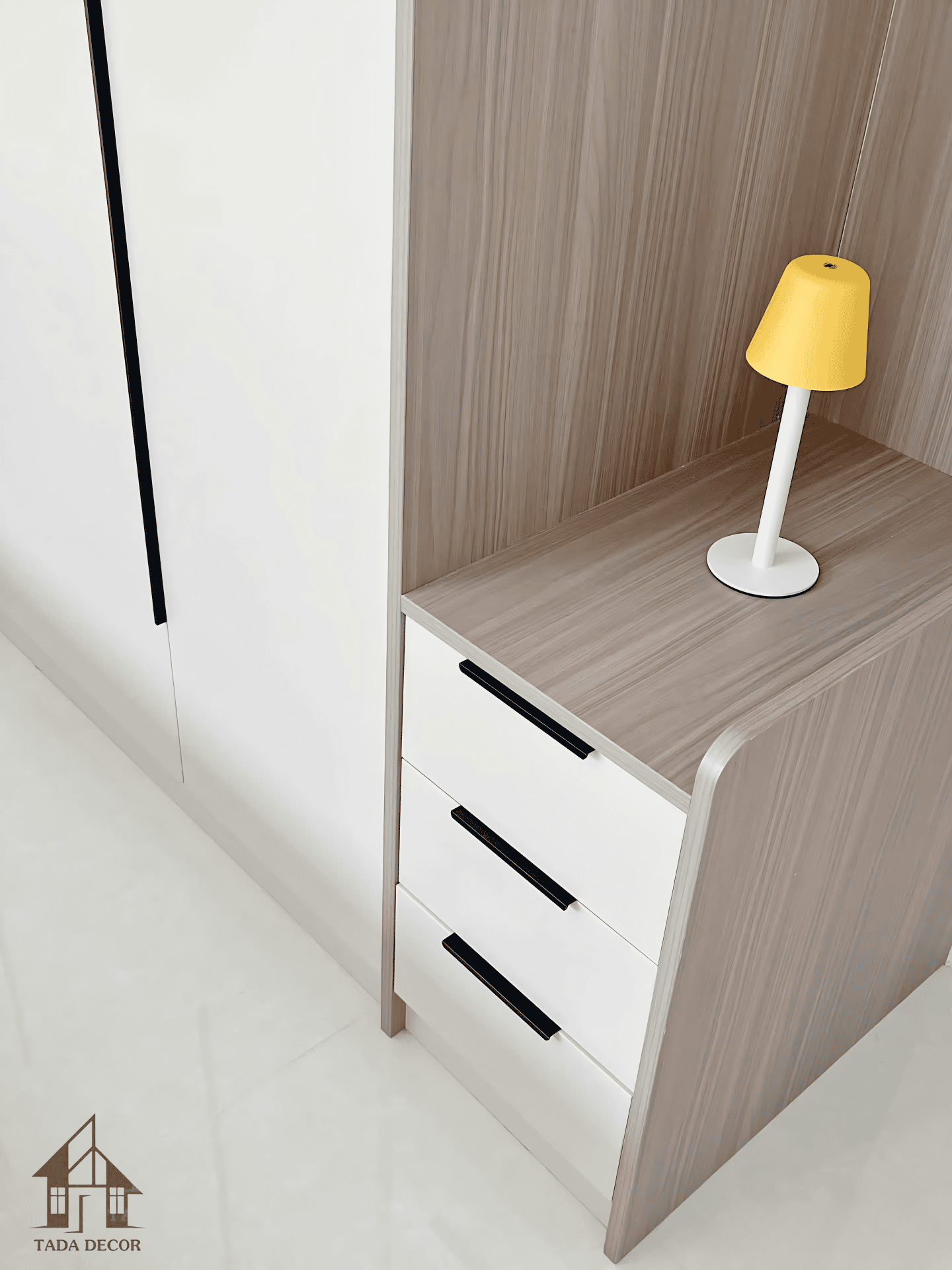 tủ quần áo gỗ mdf kịch trần TADA