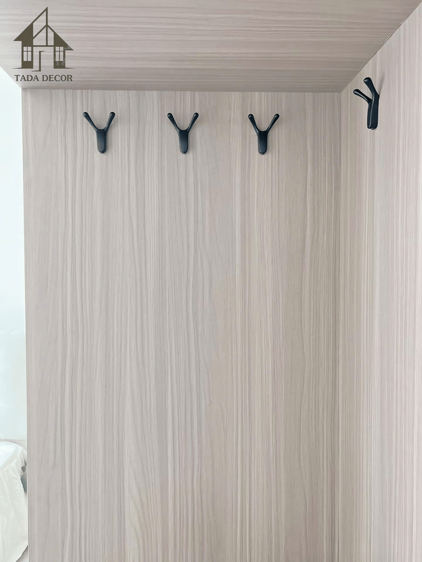 tủ quần áo gỗ mdf kịch trần TADA