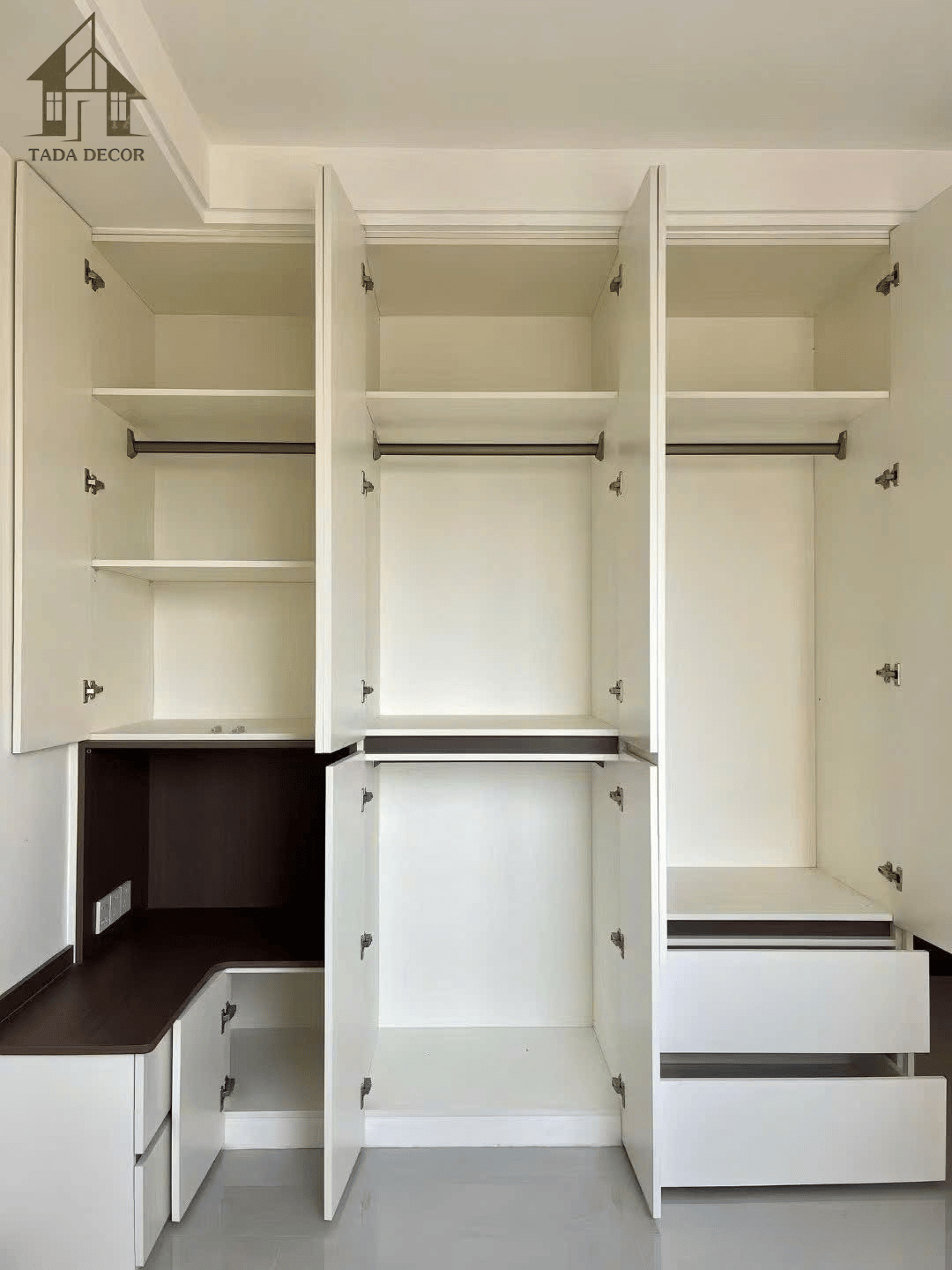 Tủ quần áo gỗ MDF kịch trần TADA