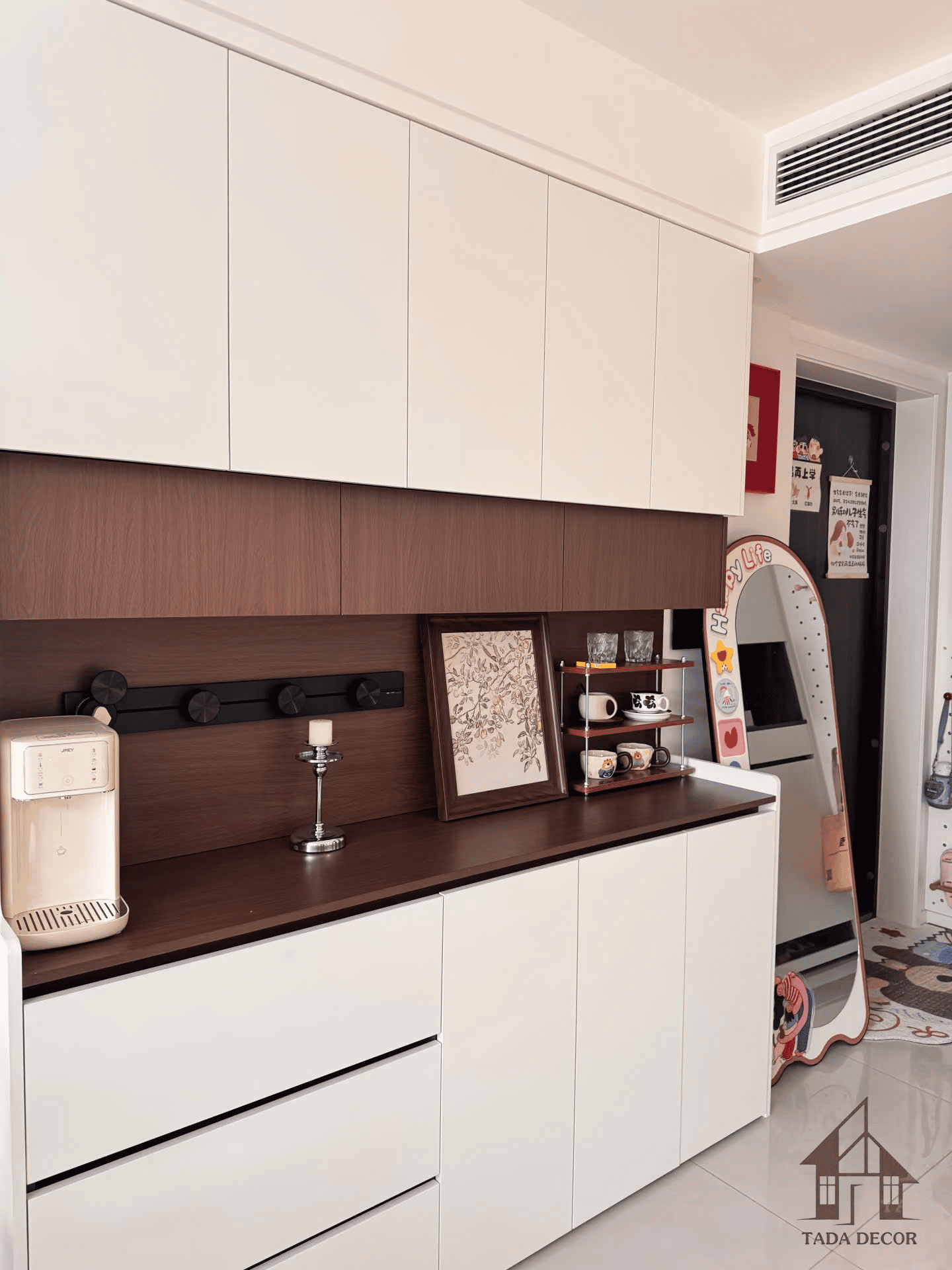 tủ bếp quầy bar hiện đại TADA