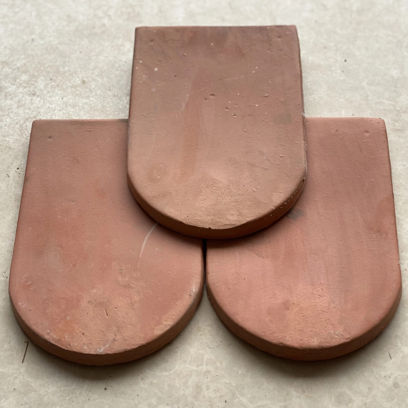 Ngói vảy cá gốm đỏ đào