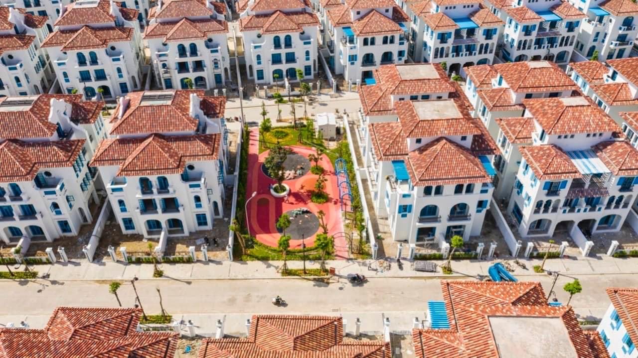 Ngói Địa Trung Hải Size lớn