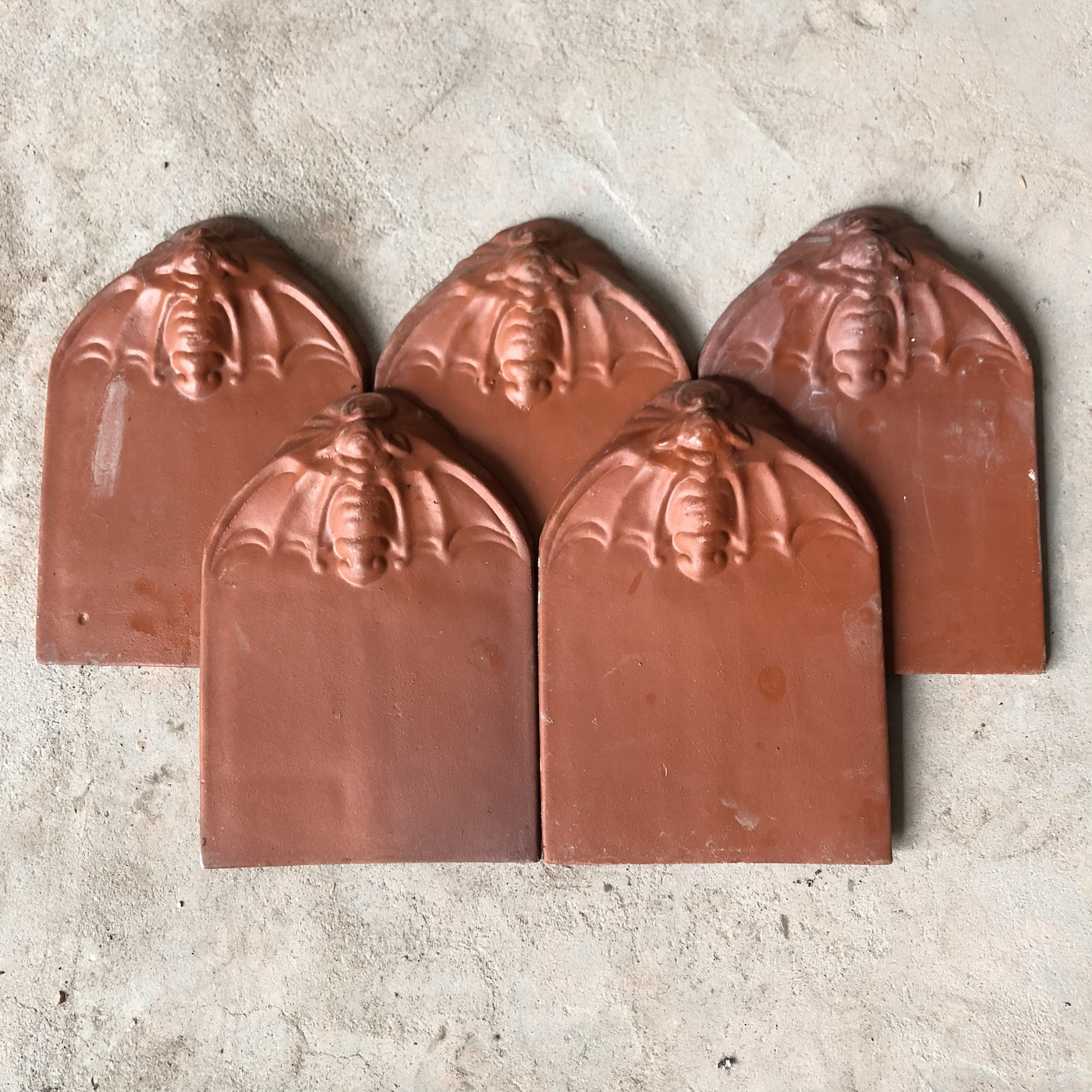 Ngói dơi gốm đỏ