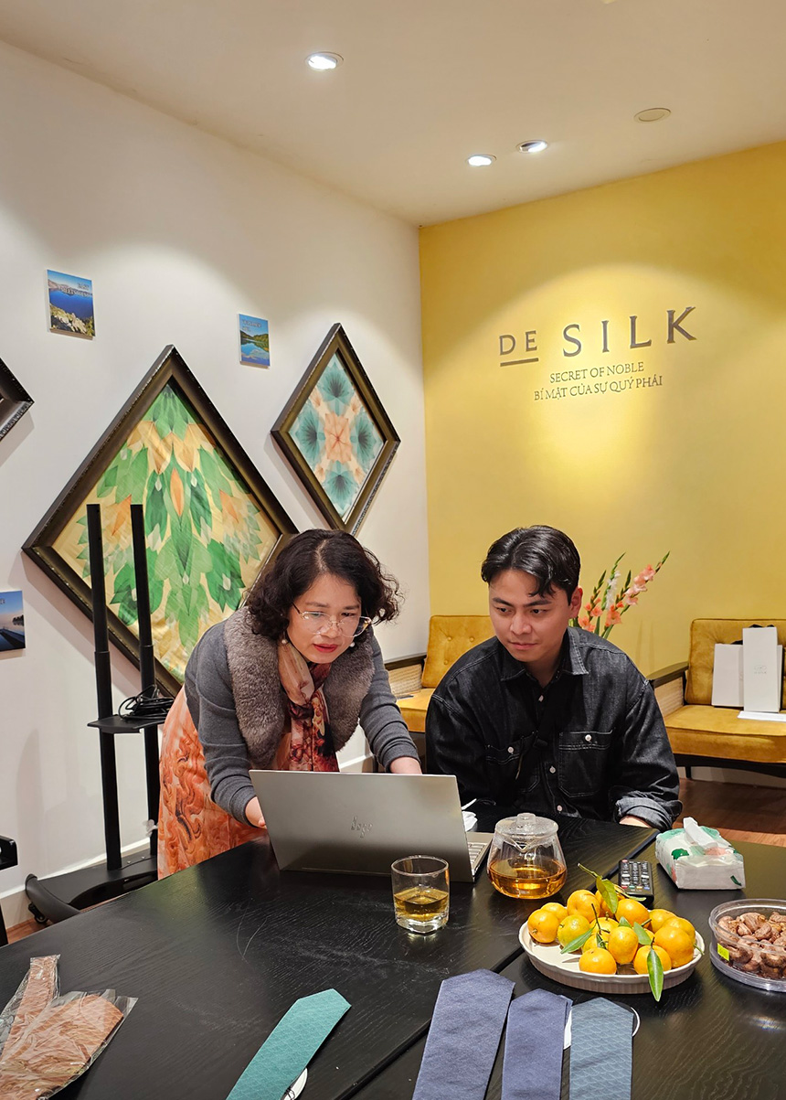 Thêm những vị khách đến từ Hàn Quốc trân quý sản phẩm DeSilk