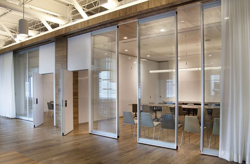 Vách ngăn kính di động sở hữu các tính năng ưu việt