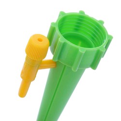 Vòi tưới cây nhỏ giọt tự động gắn chai nhựa tiện dụng