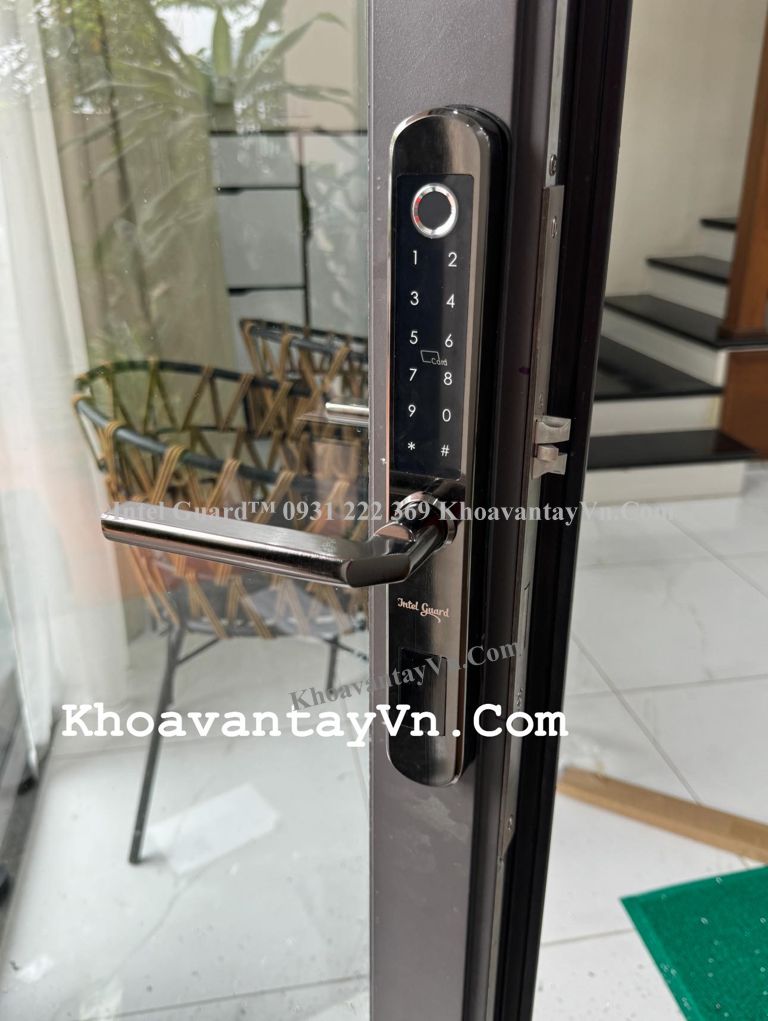 Khóa điện tử vân tay cửa nhôm KCN06