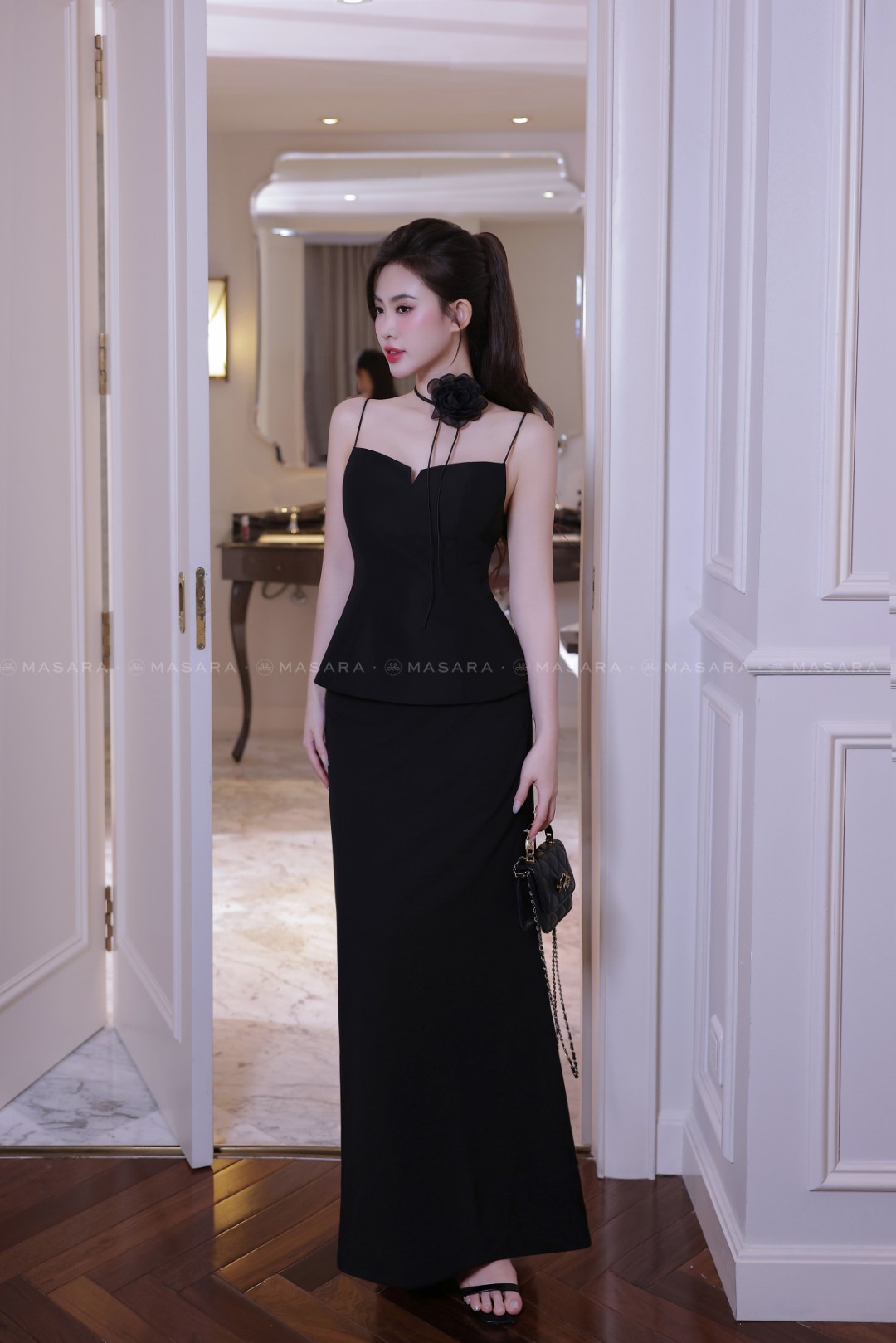 CHÂN VÁY CHÉO Ý ĐEN DÀI