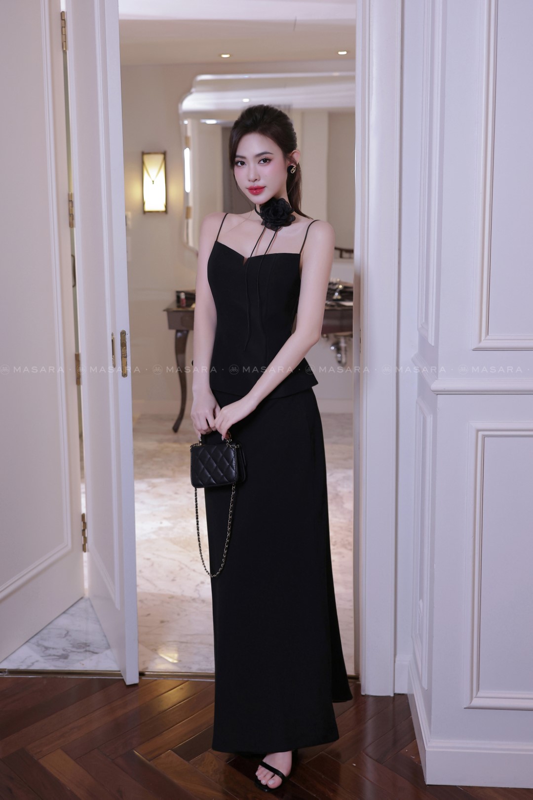 CHÂN VÁY CHÉO Ý ĐEN DÀI