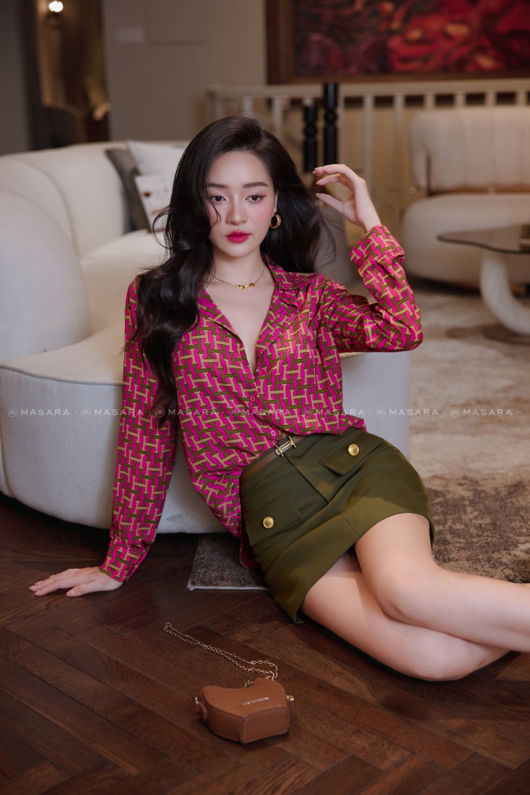 CHÂN VÁY XANH RÊU NÚT VÀNG