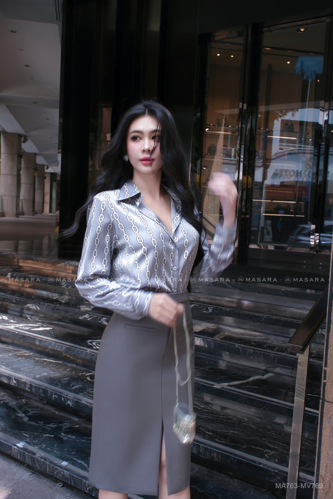 CHÂN VÁY XẺ GIỮA MV769