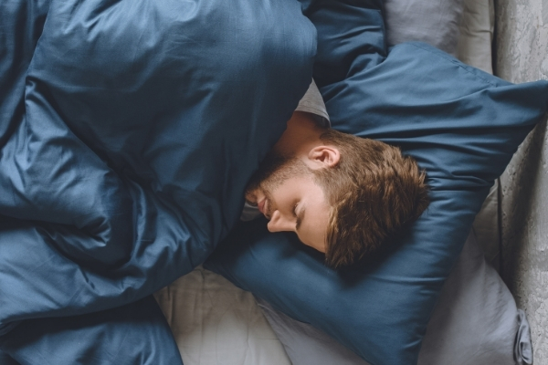 Ngủ đủ giấc làm tăng hormone tăng trưởng