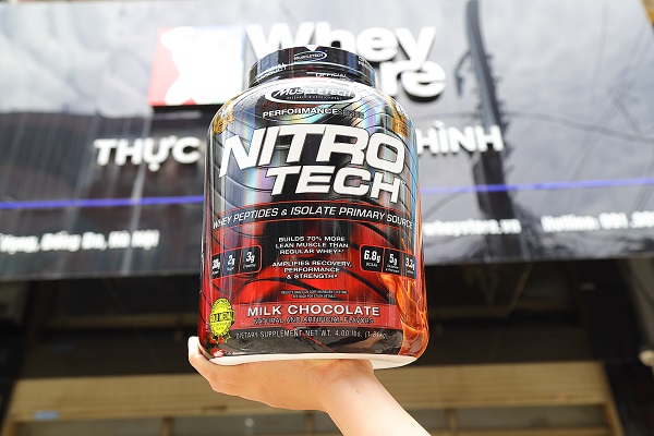 Hộp sữa whey protein Nitro Tech