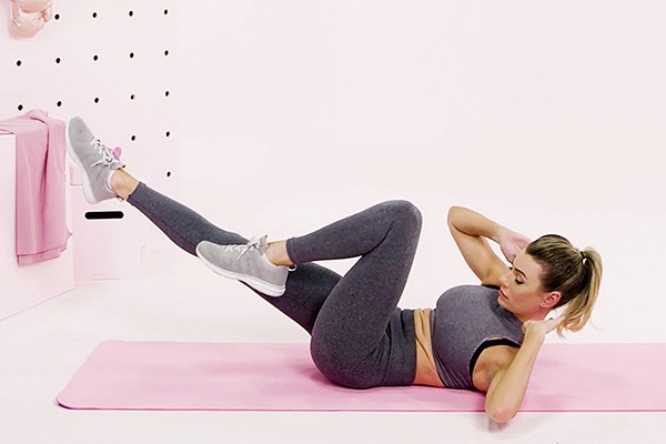 bài tập nằm đạp xe