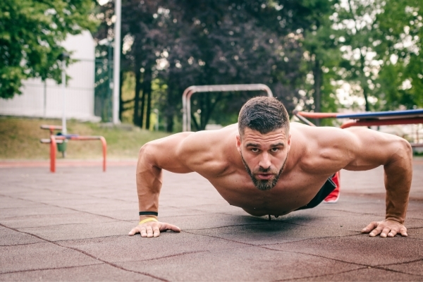 Hít đất có 6 múi không?