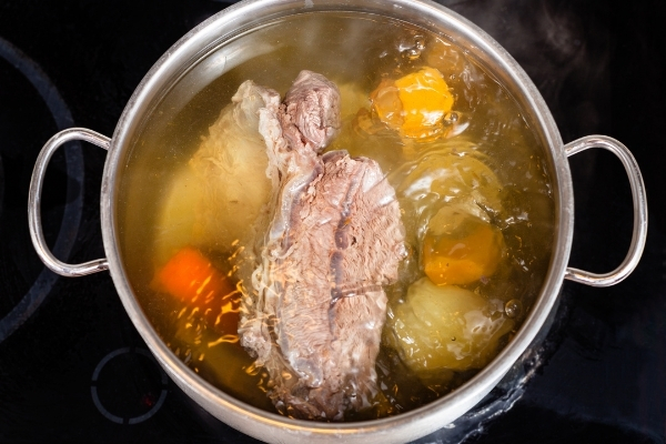 Nước dùng xương hầm