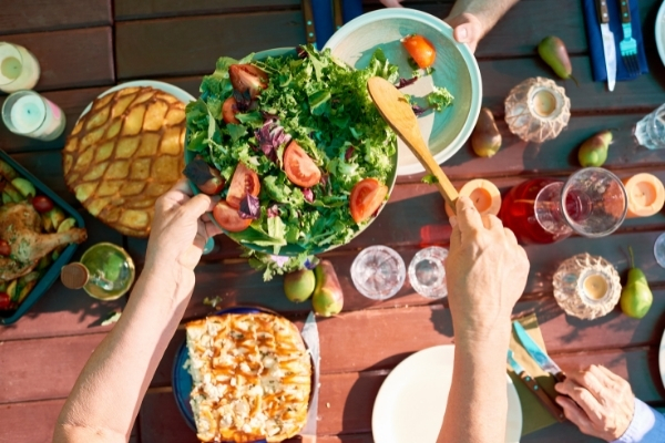 Ăn rau thay cơm có giảm cân không?