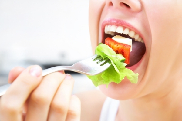 Ăn rau thay cơm có giảm cân không?