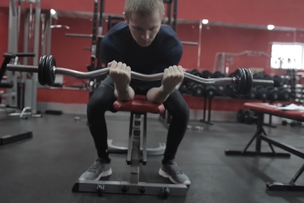 Bài tập tăng lực tay cầm tạ đòn