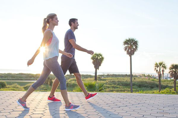 Đi bộ tốt nhất là cuối giờ chiều