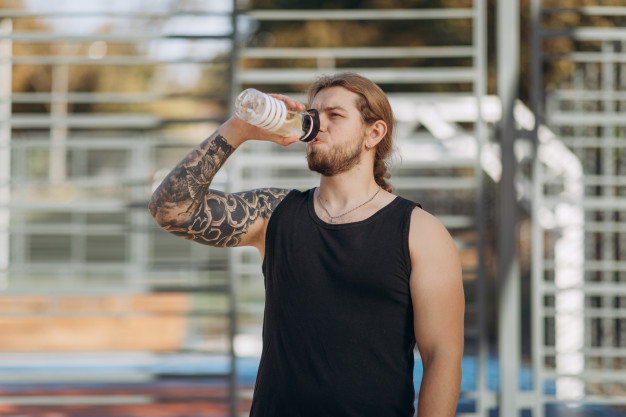 Uống Whey Protein trước khi tập