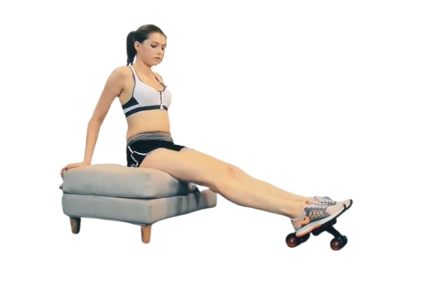 Ngồi đẩy chân với con lăn 4 bánh