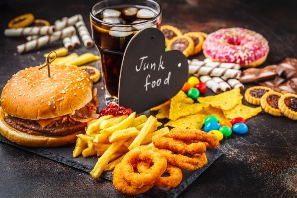 Không phải thực phẩm nào cũng giúp ích cho việc tăng cân