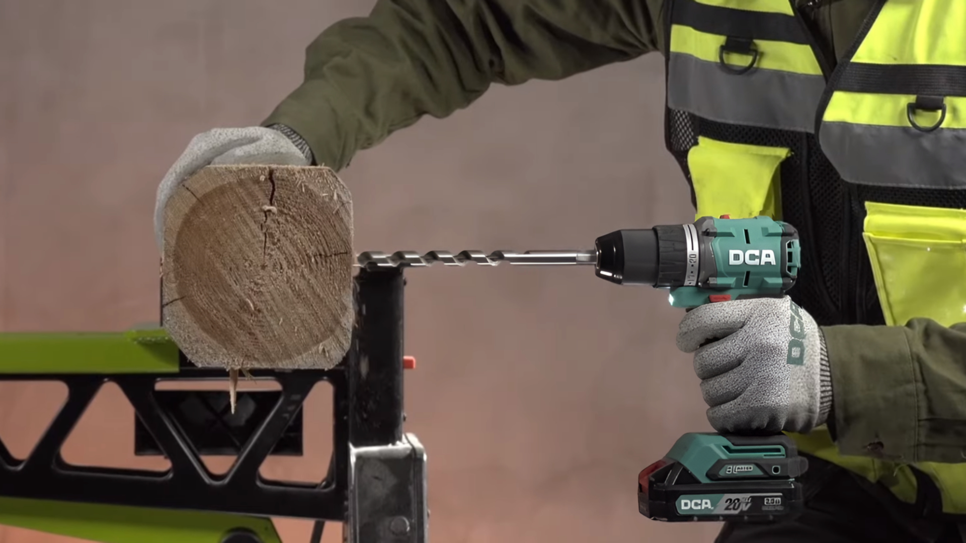 10 Mẹo Chọn Máy Khoan Gia Đình Phù Hợp