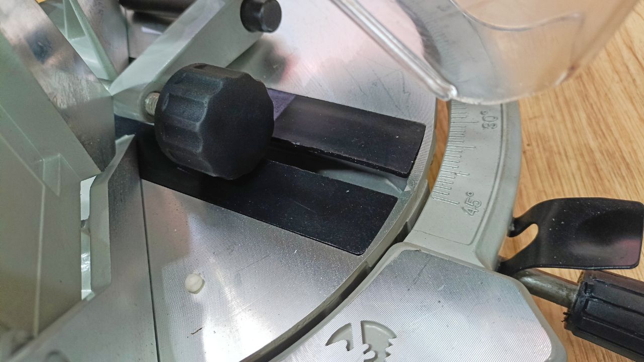 Máy cắt nhôm đa góc 1650W 255mm BODA M255