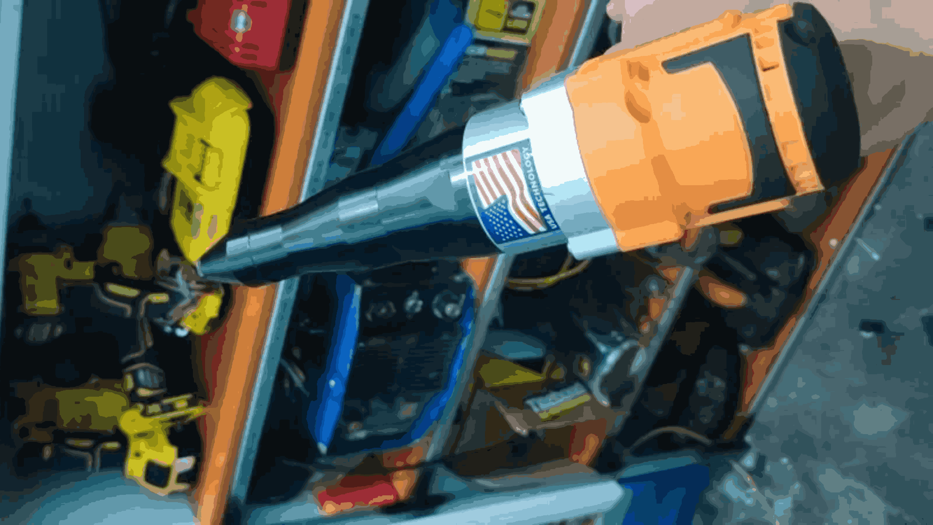 Máy rút đinh tán Hukan LRG0380BL