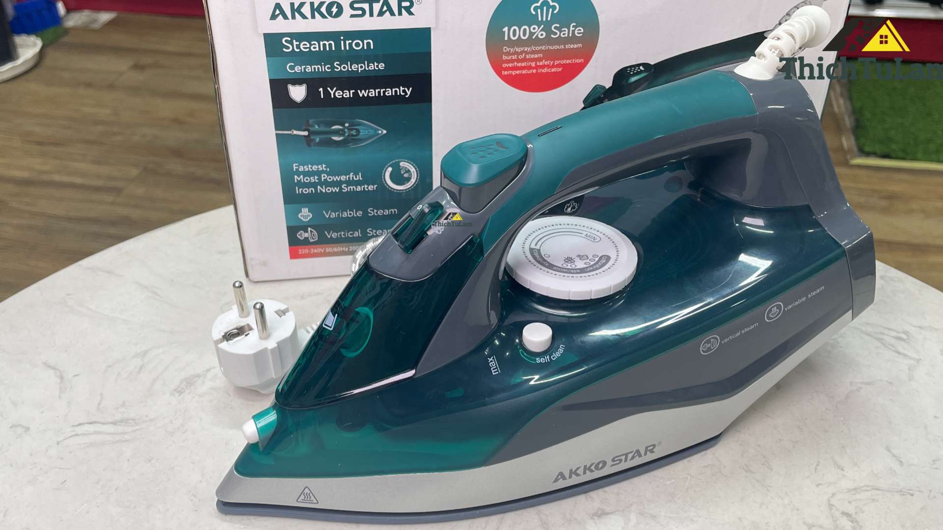 Bàn ủi hơi nước 2.200W AKKO STAR 86941