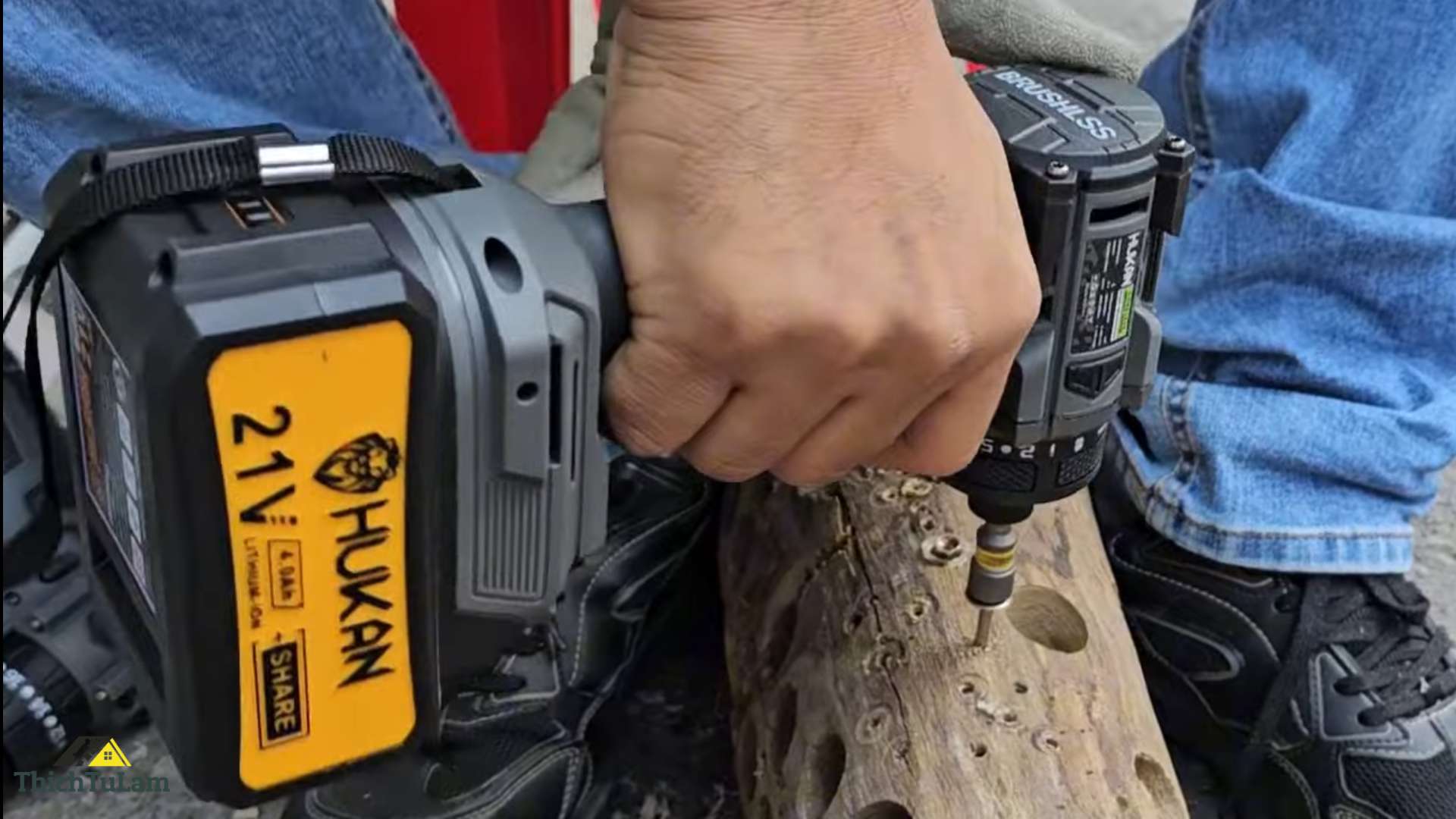 Hiệu suất máy bắn vít bằng Máy bắn vít Hukan