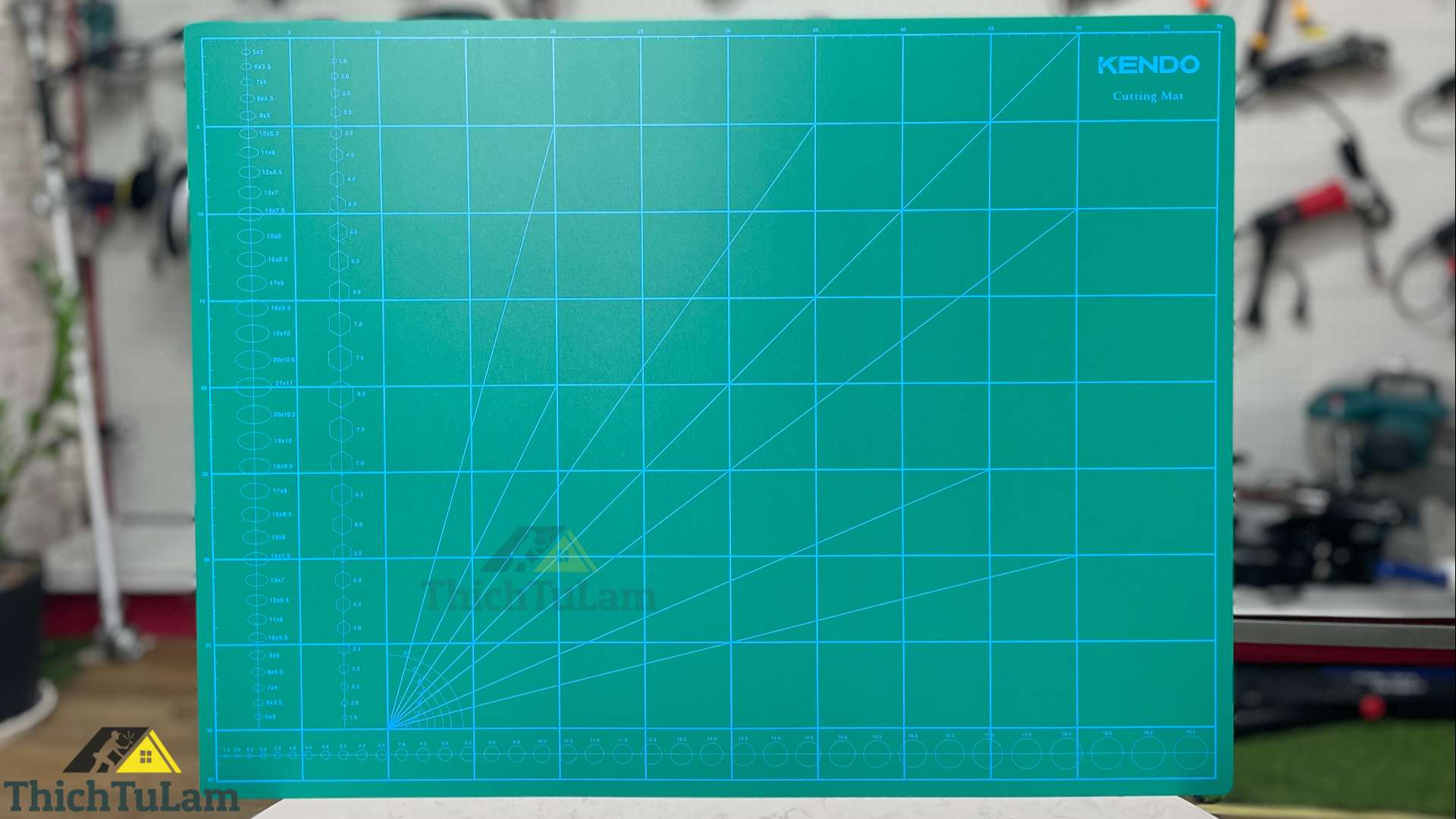 Bảng lót cắt 600mm x 450mm x 3mm Kendo 30962