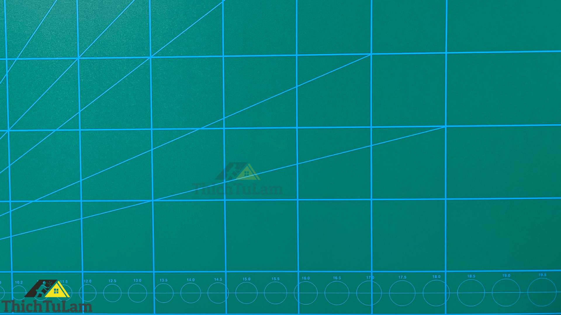 Bảng lót cắt 600mm x 450mm x 3mm Kendo 30962