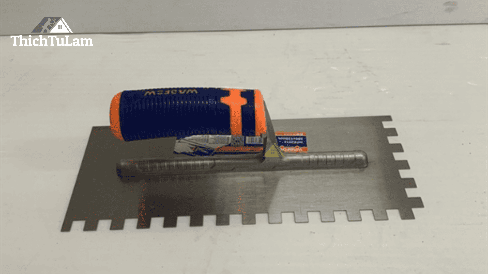 Bay lát gạch Wadfow