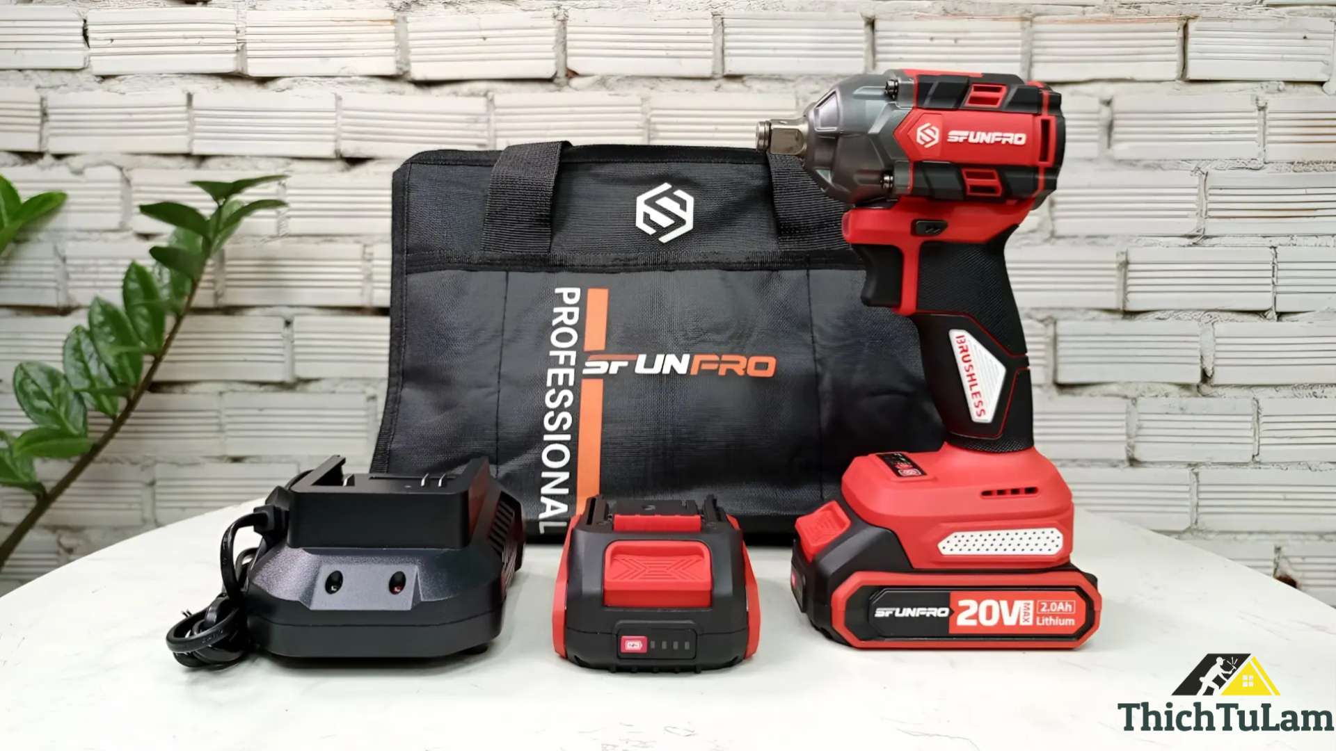 Bộ máy bắn bu lông pin M21 350Nm Sfunpro SFD20350L.2 (2 pin + 1 sạc)