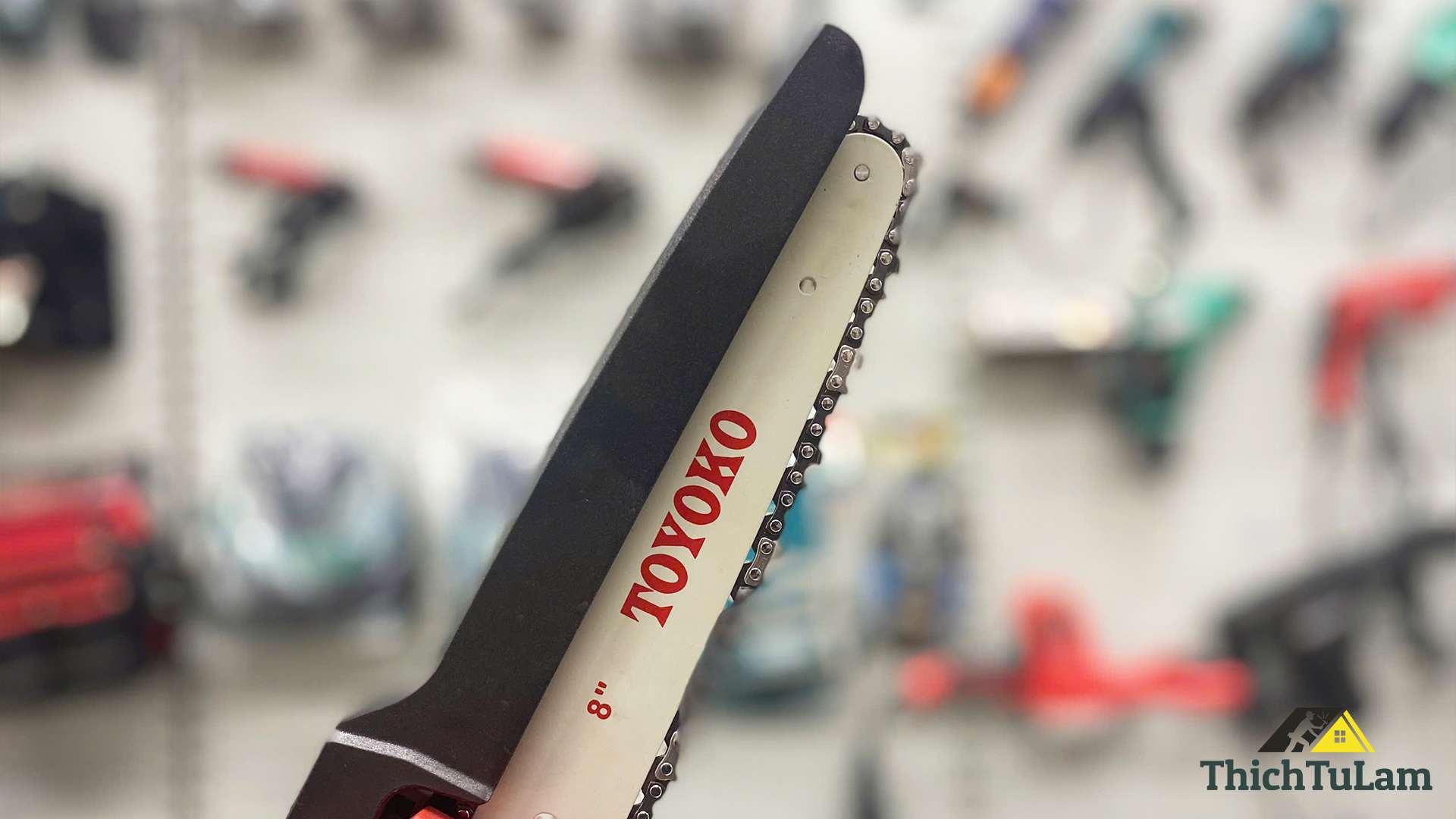 Bộ máy cưa xích pin M21V 190mm Toyoko T8304F (2 pin +1 sạc)