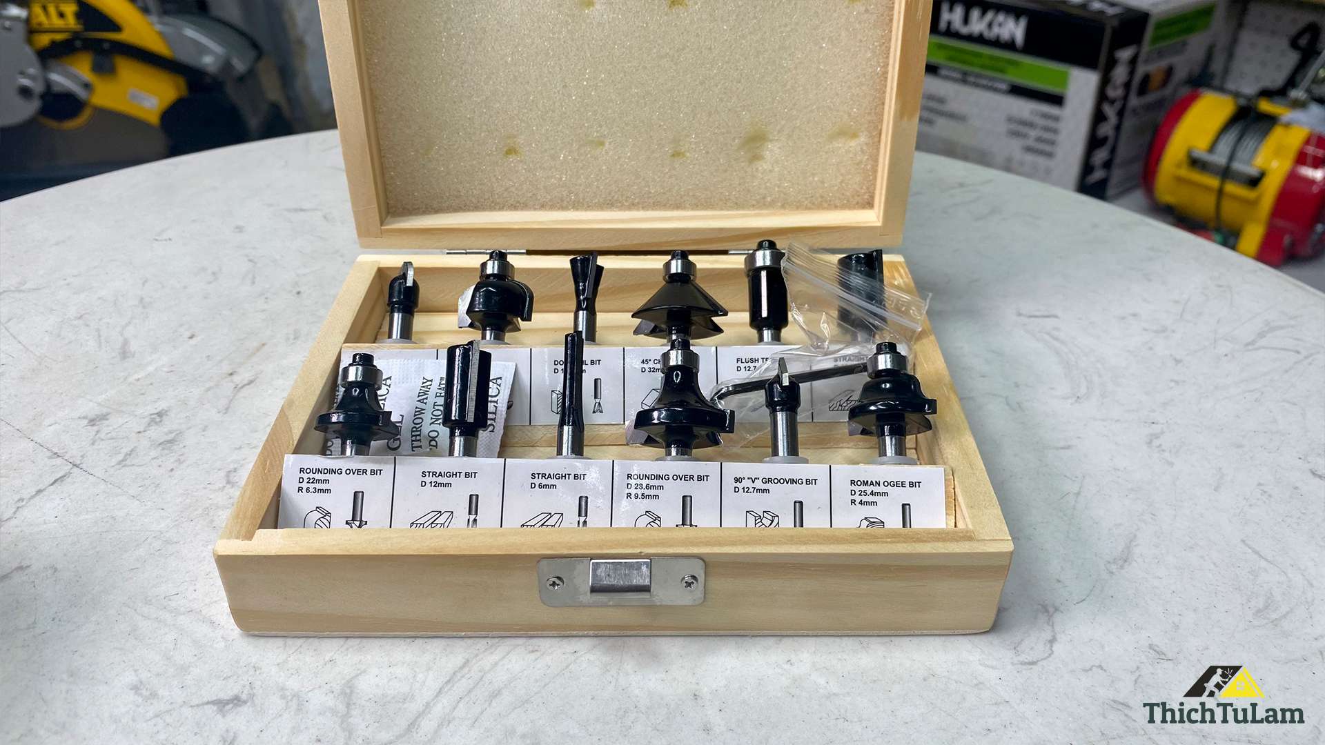 Bộ mũi phay 6.35mm 12 chi tiết Tolsen 75680