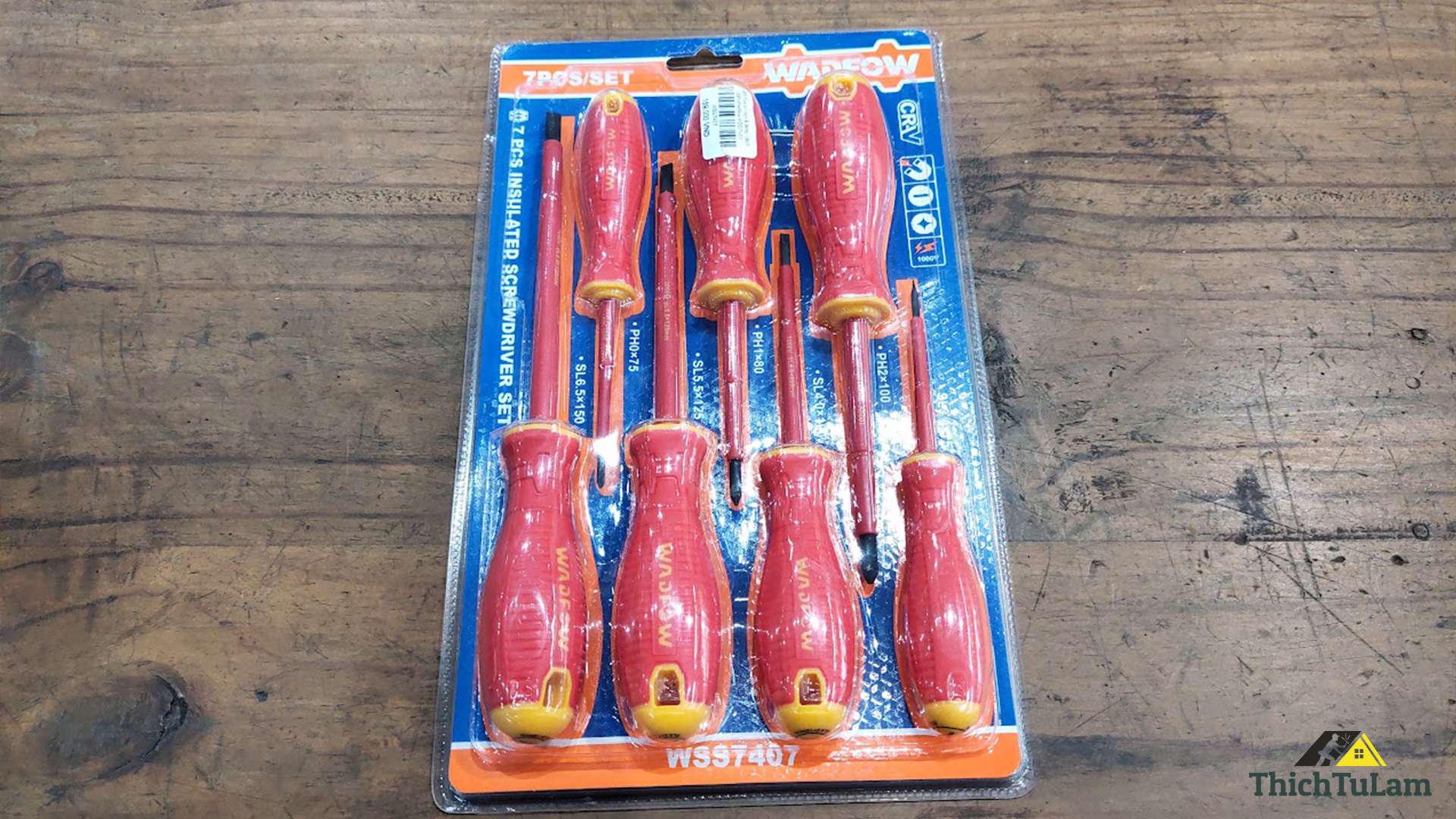 Bộ tua vít 7 cây dẹp và bake cách điện Wadfow WSS7407