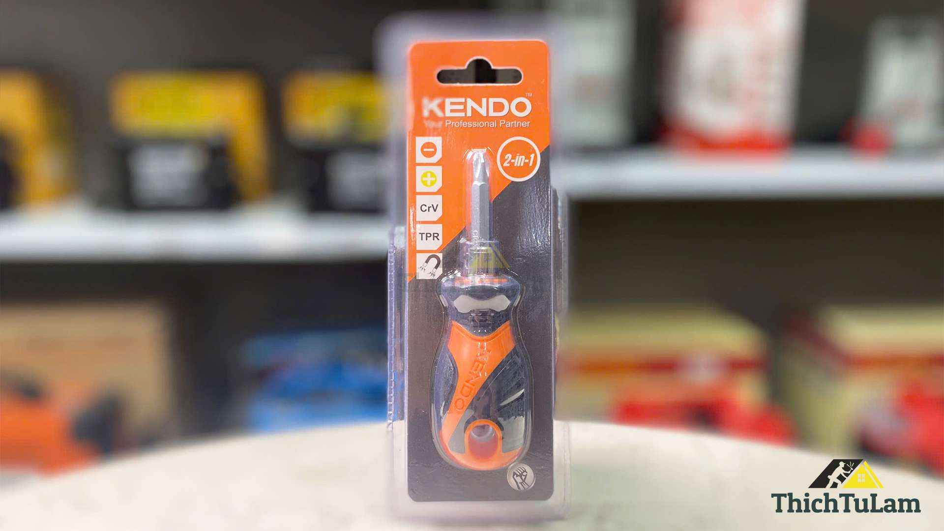 Bộ tua vít đổi đầu 2 trong 1 (1 đầu dẹt - 1 đầu bake) Kendo 20217