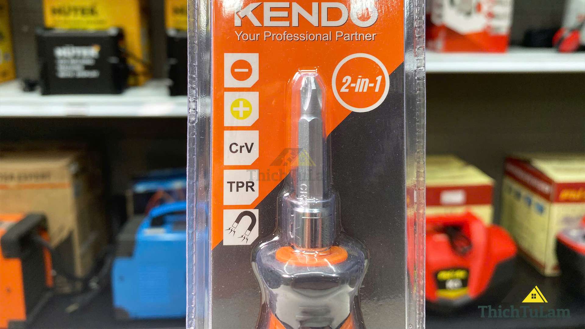 Bộ tua vít đổi đầu 2 trong 1 (1 đầu dẹt - 1 đầu bake) Kendo 20217