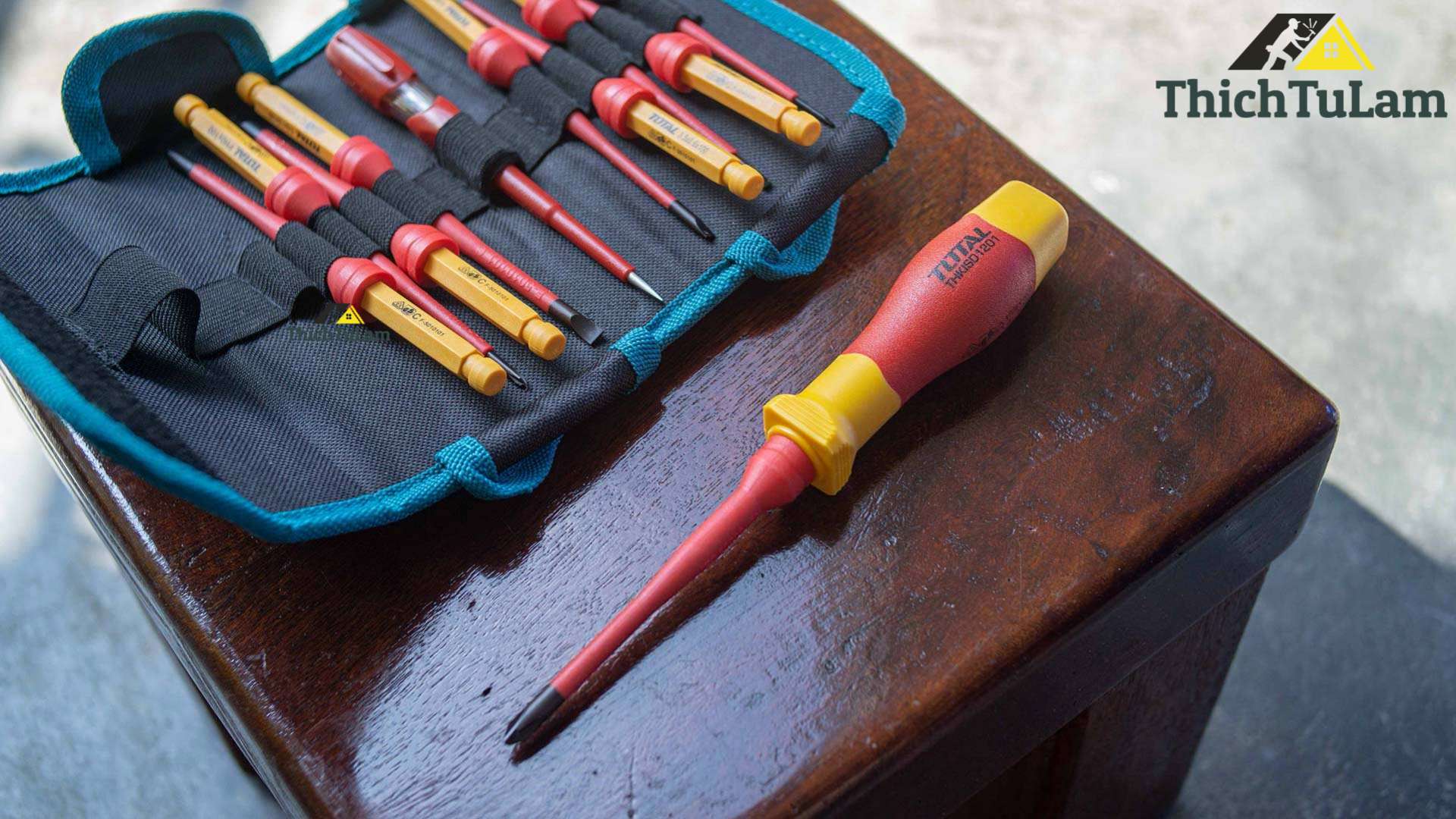 Tay cầm thay đổi đầu vít