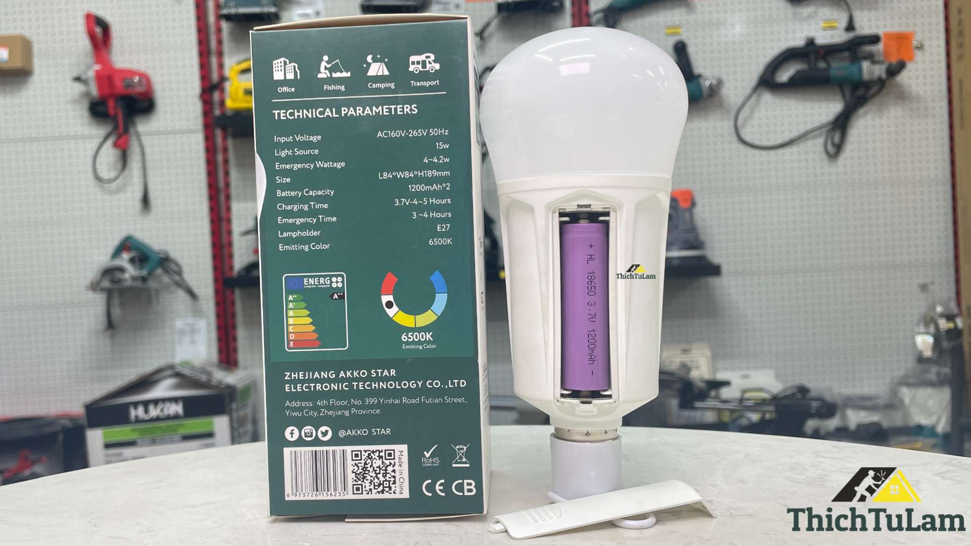 Bóng đèn 15W có pin AKKO STAR - 56235